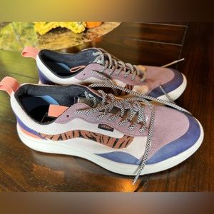 Women’s Vans 9.5 suede multi color sneakers